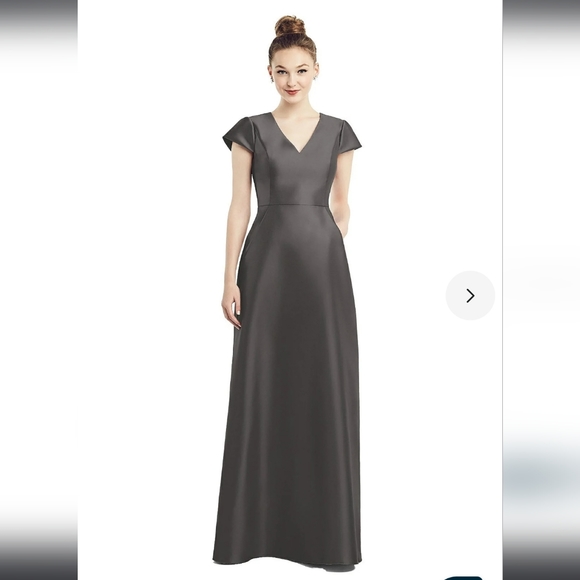 Alfred Sung Cap Sleeve A-Line Gown In Caviar Women's Size 0 NWT - Picture 1 of 10